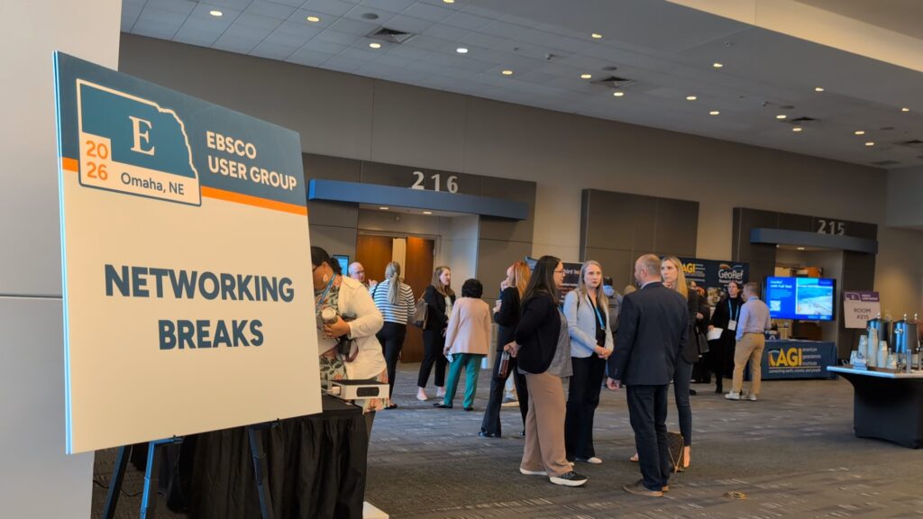 Attendees chatting during Networking Breaks
